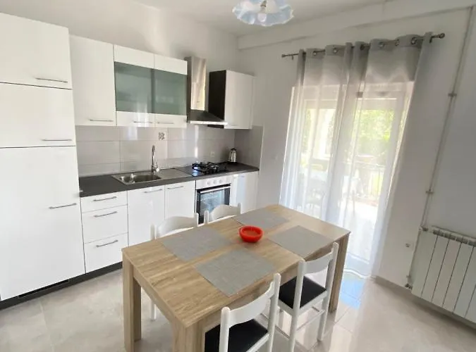 Apartman Nina *